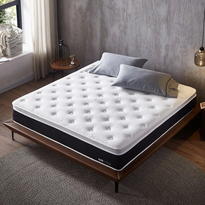 30cm latex pocket spring mattress cloud in close up details.