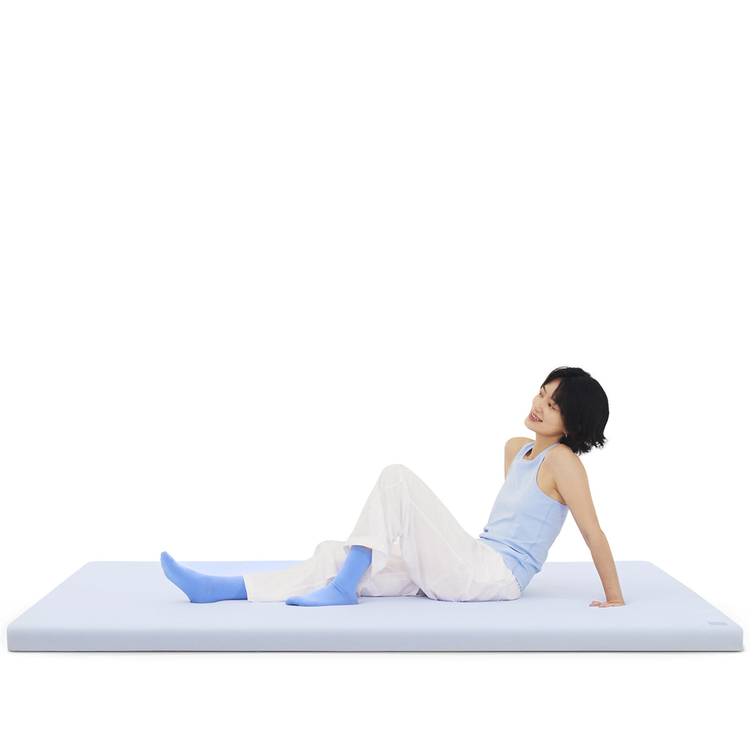 6cm hybrid medium firm cooling skin mattress bluebox with context.