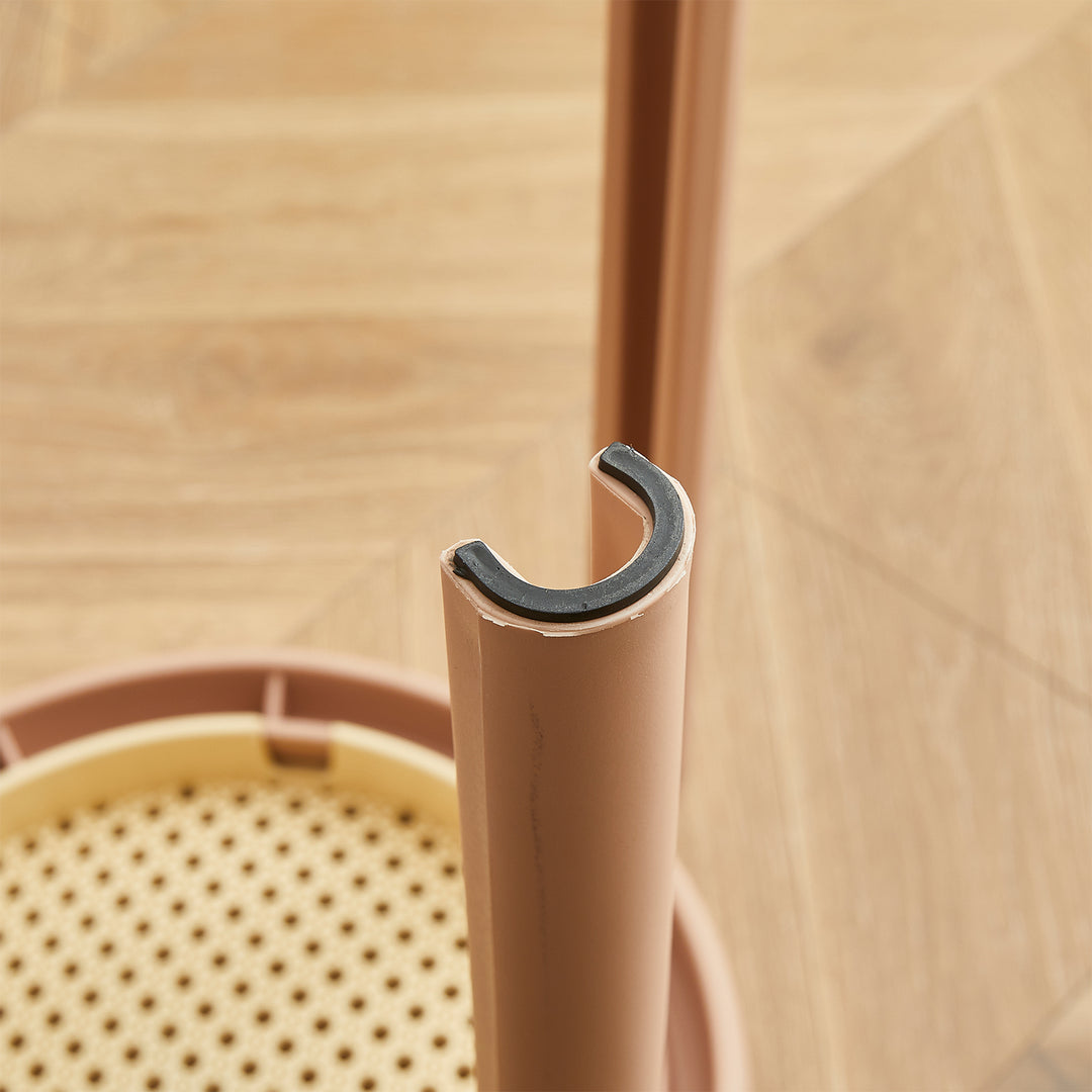 Scandinavian plastic stackable dining stool cesca detail 12.