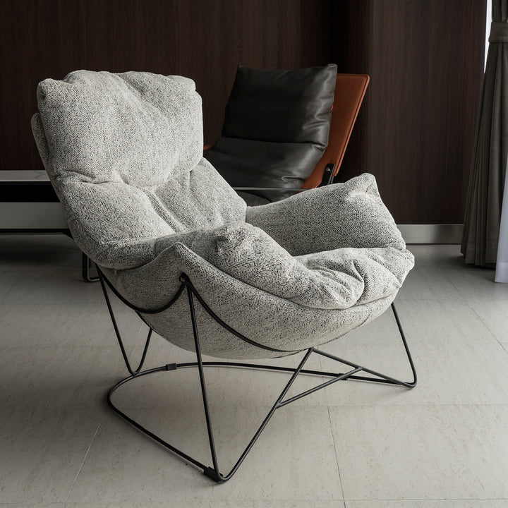 Industrial mixed weave fabric 1 seater sofa chair pomp in details.