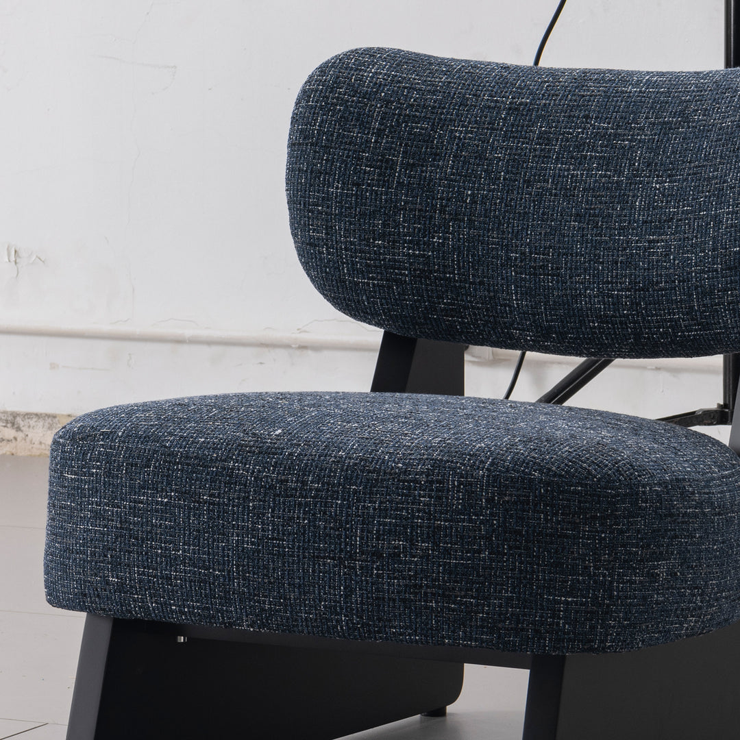 Japandi mixed weave fabric 1 seater sofa lange in panoramic view.