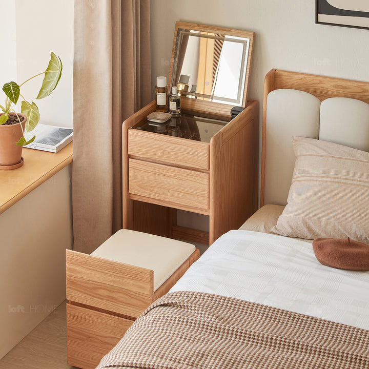 Scandinavian oak wood dressing table classic glam detail 2.