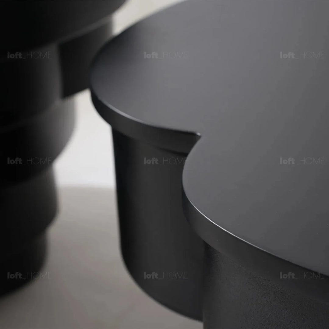 Contemporary wood coffee table parfait in details.