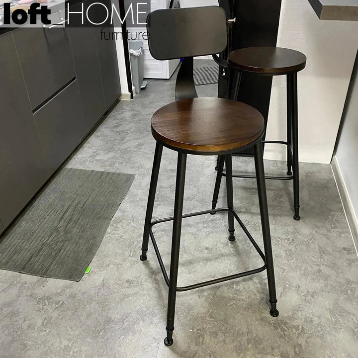 Industrial pine wood round bar chair starbuck wood in details.