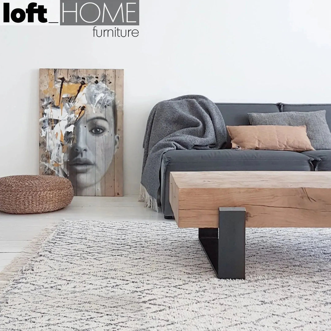 Rustic wood coffee table noer in details.