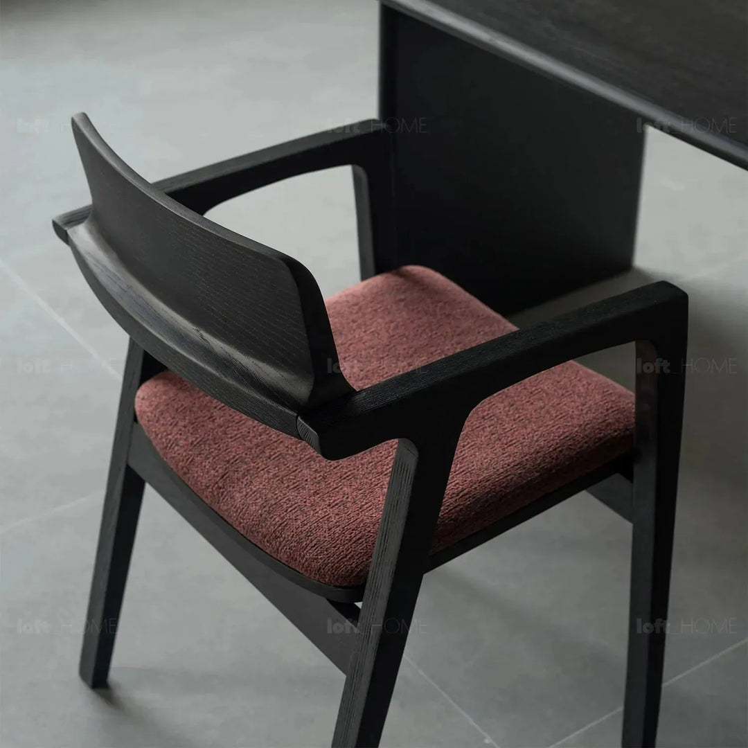 Japandi wood dining chair cuddy in details.