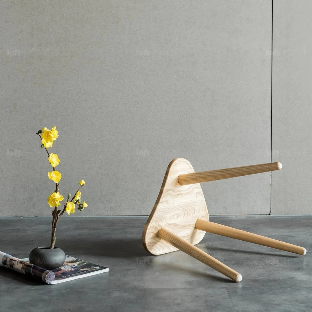 Japandi wood dining stool ride in details.