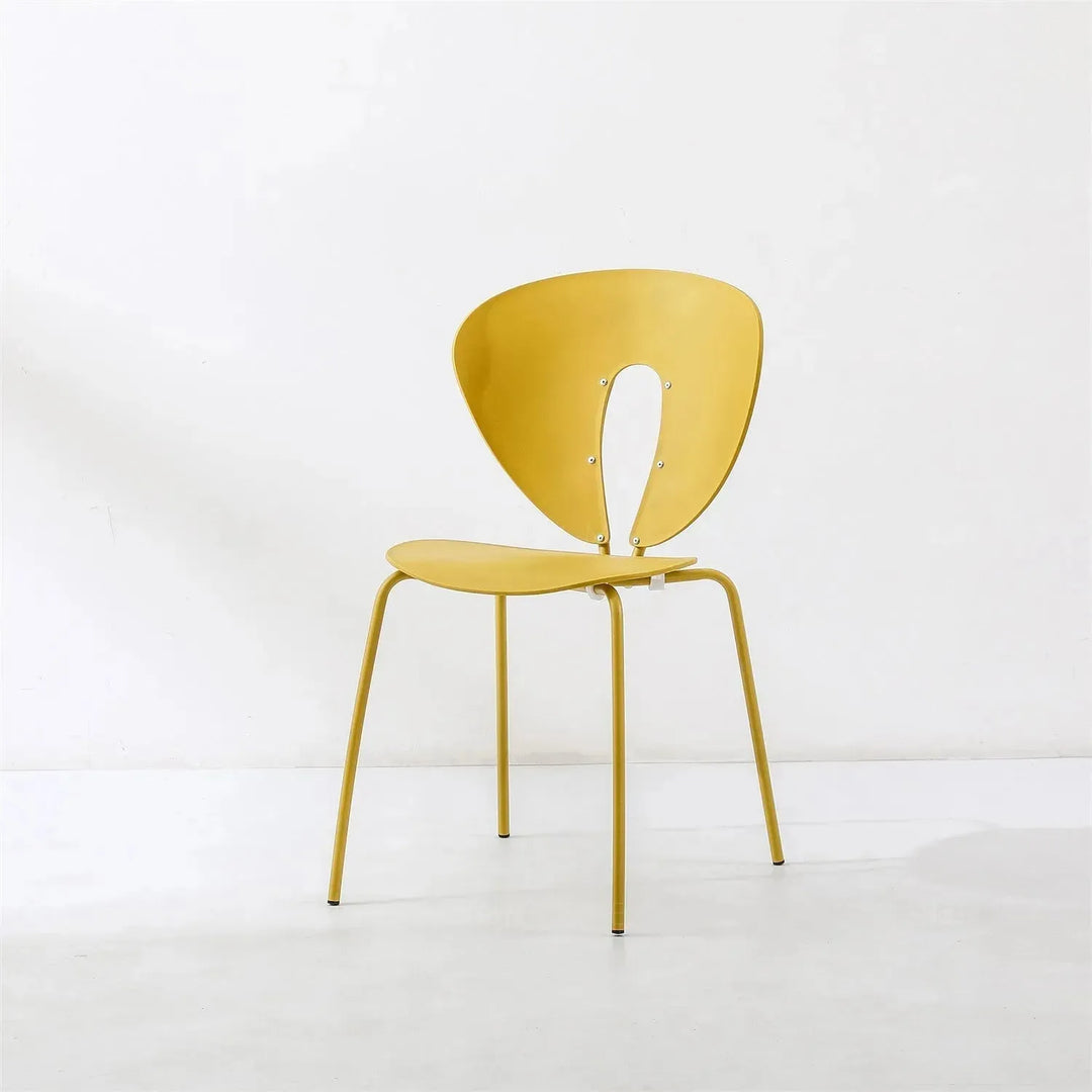 Contemporary plastic dining chair globus in details.