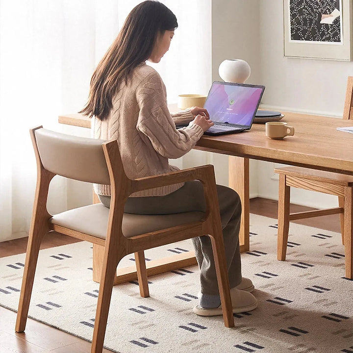 Scandinavian oak wood dining table kumo detail 8.