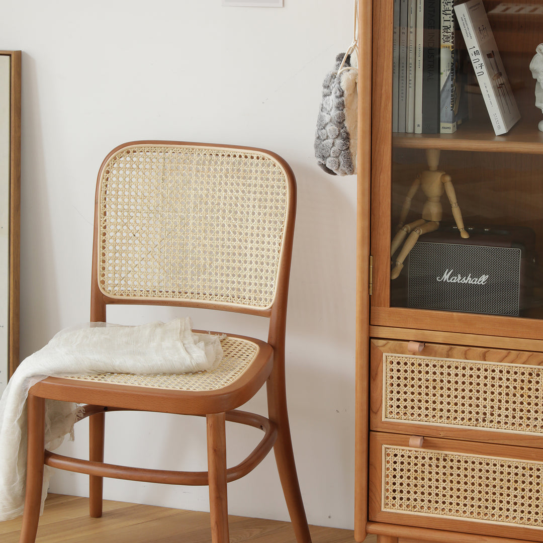 Scandinavian rattan dining chair no811 in details.