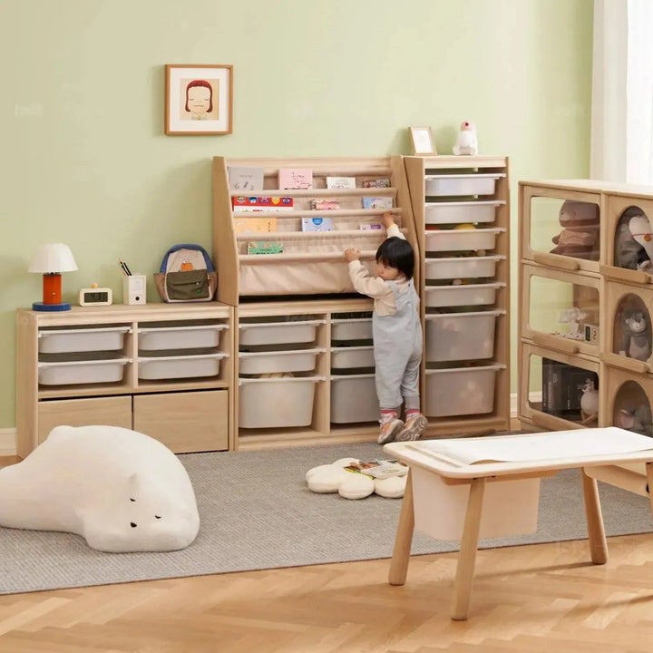Scandinavian wood kids bookshelf 4 layers charm detail 1.