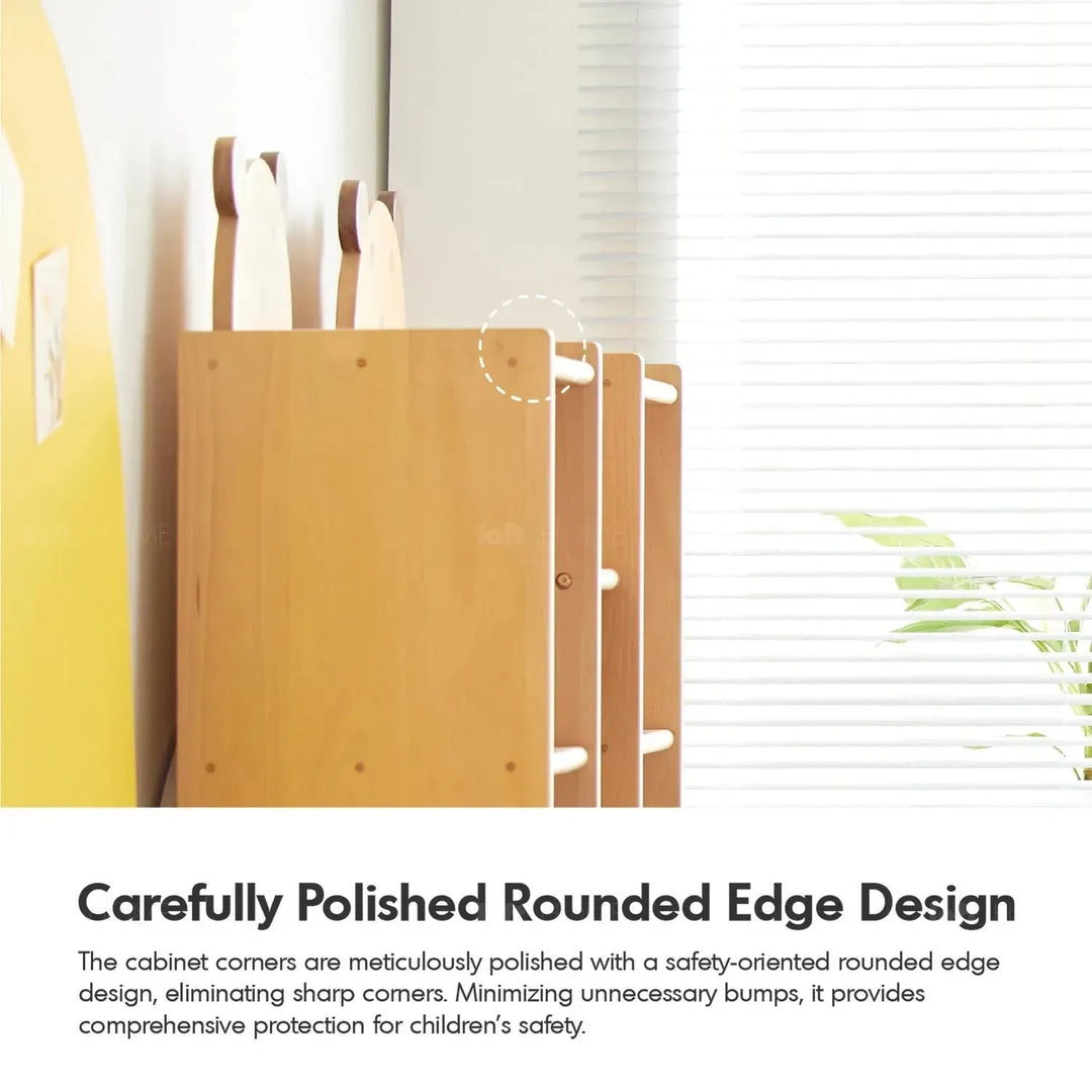 Scandinavian wood kids bookshelf bear detail 3.