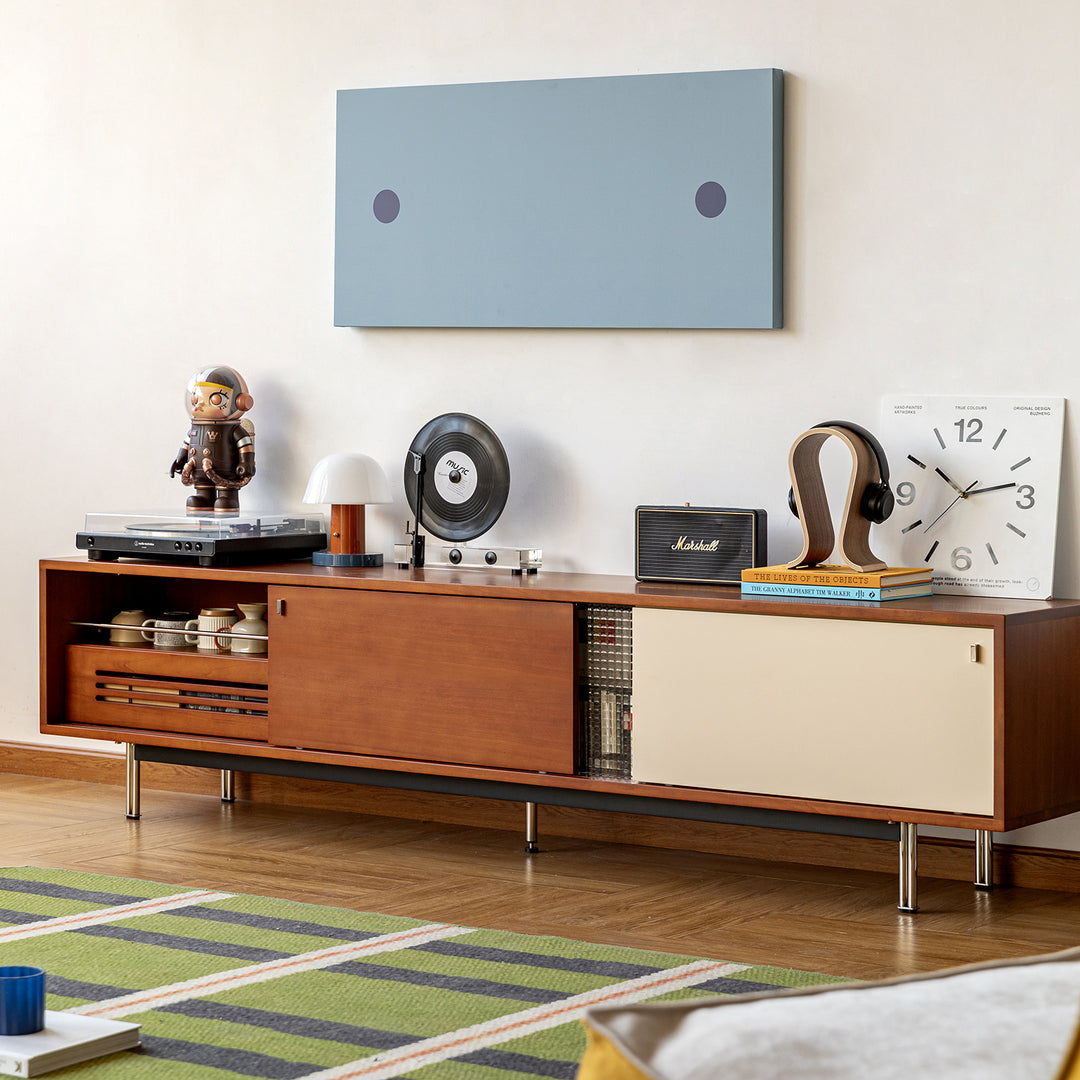 Vintage boxwood tv console pinecone primary product view.